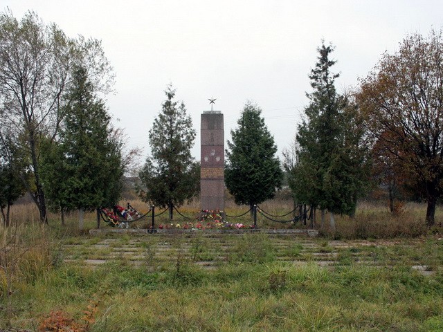 Памятник погибшим детям.