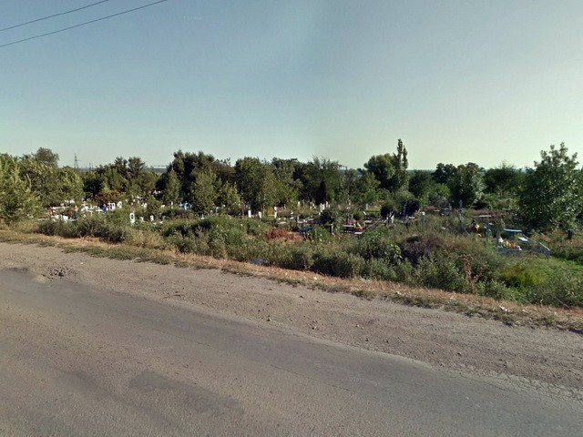 Вид на Левенцовское кладбище с ул. Пескова