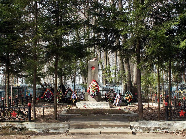Братское захоронение на Фроловском кладбище