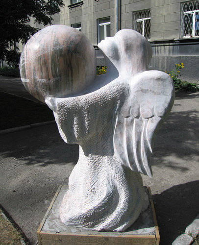 Памятник Ангелу-хранителю