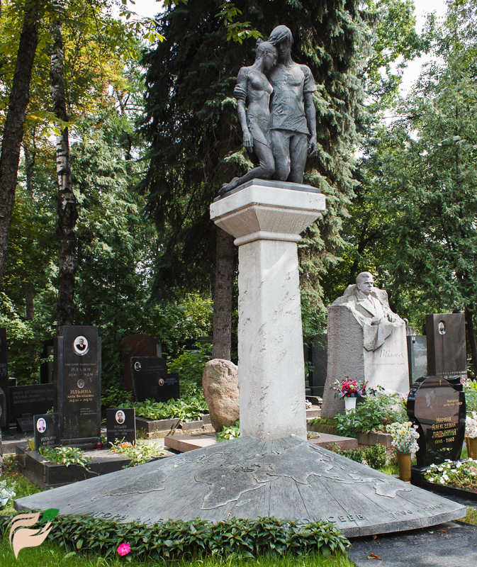Памятник Игорю Моисееву