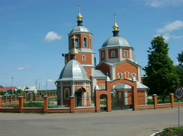Церковь Михаила Архангела рядом с Городским кладбищем