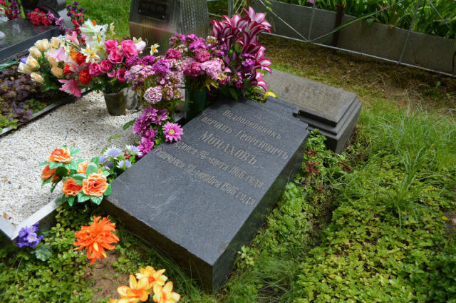 Старинные надгробия на Симоновском кладбище