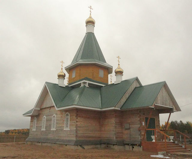 Церковь Сошествия Святого Духа на Новом Верхнечовском кладбище