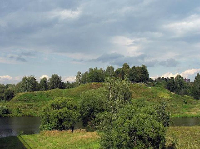Холм, на котором располагается Старосьяновское кладбище