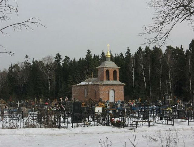 Захоронения на Середниковском кладбище