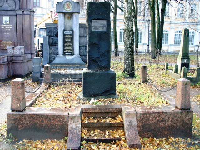 Памятник жертвам подавления Кронштадтского мятежа