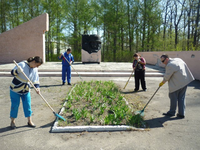 Волонтерская акция на Щуровском кладбище