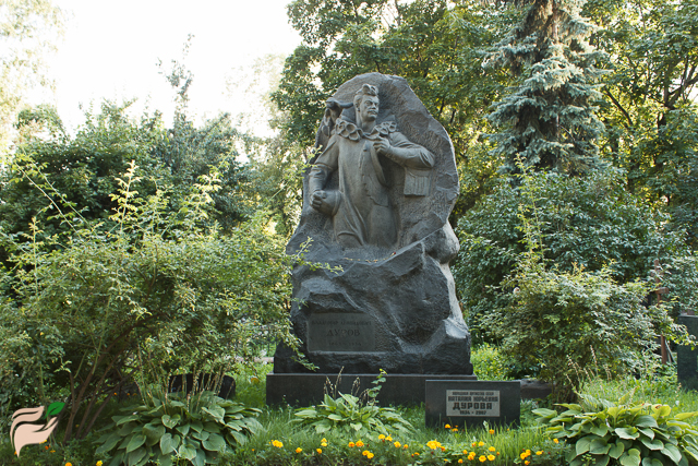 Памятник Владимиру Дурову