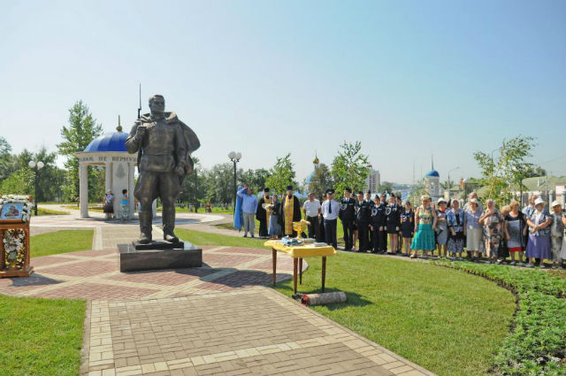 Церемония открытия памятника воинам Белгорода