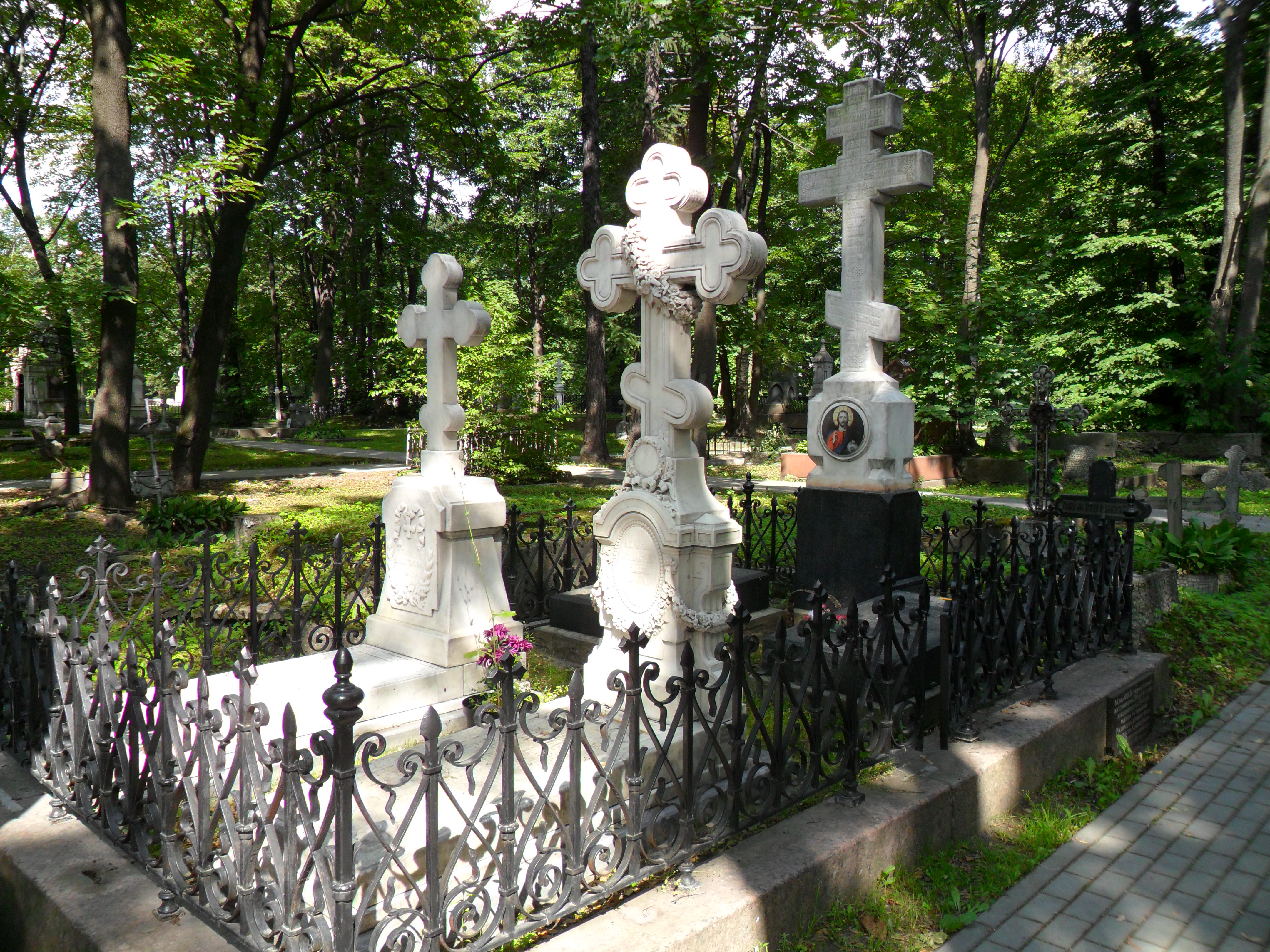 Памятник Федору Тютчеву